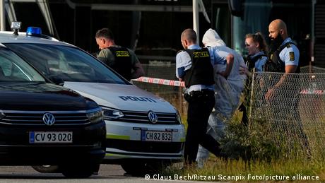 Най малко трима души са убитите в кървавата баня извършена в