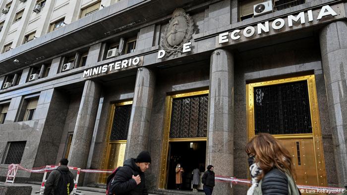 Foto del edificio del Ministerio de Economía de Argentina