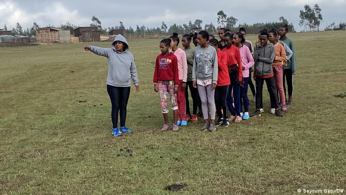 Äthiopien Bekoji | Bekoji Town, Sportzentrum & Laufzentrum | Trainerin Fetya Abdi & Team