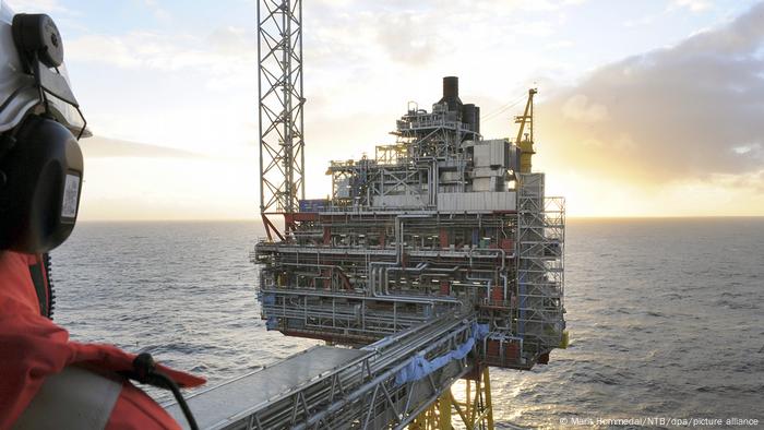 Норвежская нефтедобывающая платформа в Северном Море