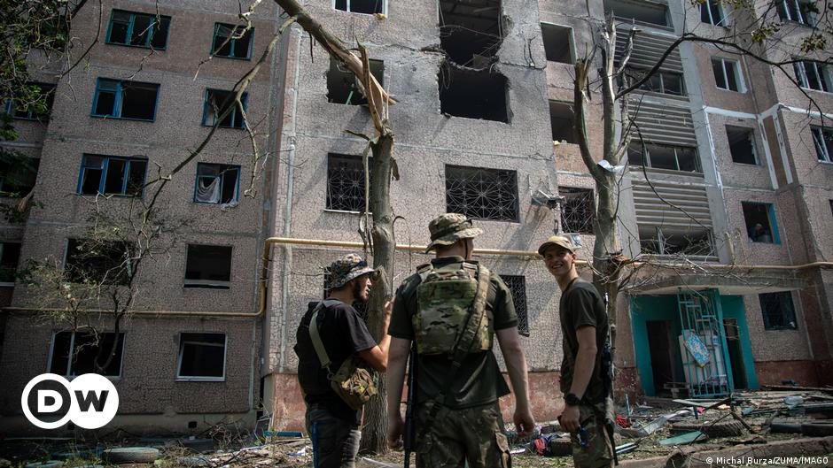 Ukaine: Deaths reported in 'massive' shelling of Sloviansk — live updates