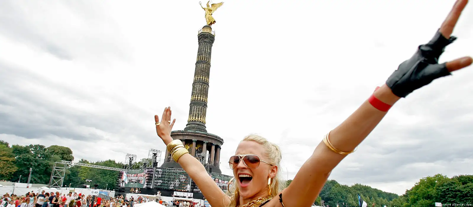 Love Parade' returns as 'Rave the Planet' – DW – 07/08/2022