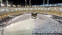 BG Muslimische Pilger strömen nach Mekka zur ersten Hadsch nach der Pandemie