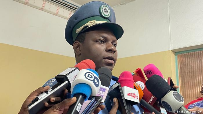 Mosambik Nampula | Zacarias Nacute, Sprecher der Polizei