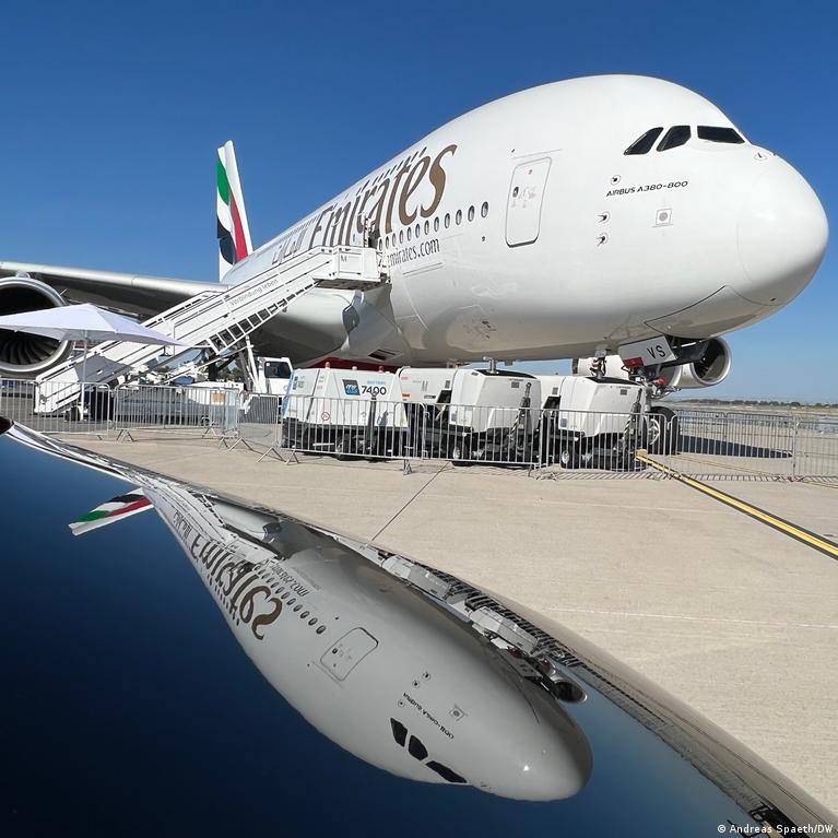 Airbus A380 superjumbo makes a comeback as travel increases – DW