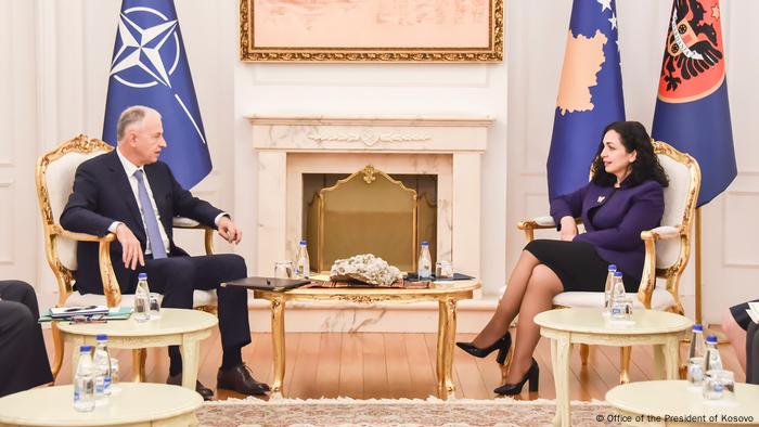 NATO Delegation zu Besuch in Kosovo NATO Delegation zu Besuch in Kosovo