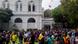 Протестующие у резиденции президента Шри-Ланки, 9 июля 2022 года Протестующие у резиденции президента Шри-Ланки, 9 июля 2022 года