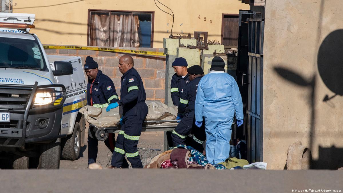19 Killed In South Africa Bar Shootings Dw 07102022