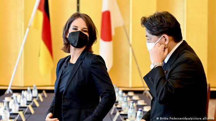 Japan | Annalena Baerbock trifft Yoshimasa Hayashi
