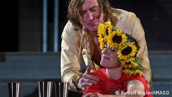 Λαρς Άιντινγκερ, Βερένα Aλτενμπέρκερ, «Καθένα»