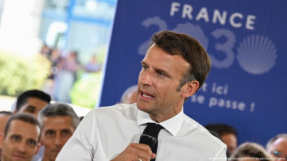 Macron says ′I′d do it again′ amid Uber fallout | News | DW - Vimarsana News
