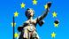 Symbolbild | Justitia vor einer Europa-Flagge Symbolbild | Justitia vor einer Europa-Flagge