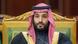 Der saudische Thronfolger Mohammed bin Salman sitzt in traditioneller Kleidung mit einem rot-weißen Kopftuch auf einem mit Gold dekorierten Stuhl Der saudische Thronfolger Mohammed bin Salman sitzt in traditioneller Kleidung mit einem rot-weißen Kopftuch auf einem mit Gold dekorierten Stuhl
