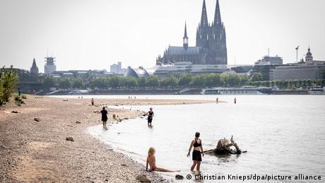 Deutschland Sommerhitze | Rhein in Köln
