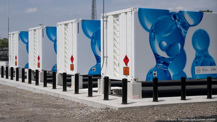 Frankfurt Wasserstofftankstelle für Züge Frankfurt Wasserstofftankstelle für Züge