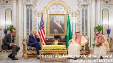 Saudi King Salman bin Abdulaziz receives U.S. President Joe Biden at Al Salman Palace upon his arrival in Jeddah, Saudi Arabia, July 15, 2022. Bandar Algaloud/Courtesy of Saudi Royal Court/Handout via REUTERS ATTENTION EDITORS - THIS PICTURE WAS PROVIDED BY A THIRD PARTY