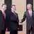 NATO-Generalksekretär Rasmussen, Russlands Präsident Medwedew und der Gastgeber, Portugals Ministerpräsident Sócrates, lächeln beim Eintreffen Medwedews in Lissabon