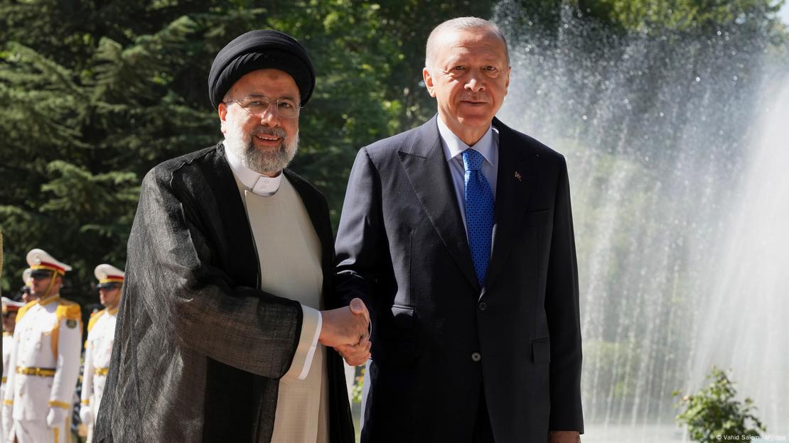 В июле 2022 года Эбрахим Раиси принимал в Тегеране своего турецкого коллегу Реджепа Тайипа Эрдогана