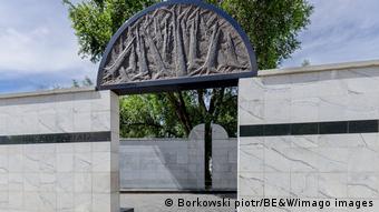 Το Εβραϊκό Μνημείο στο σημείο του παλιού σταθμού στη Βαρσοβία