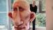 Немецкий скульптор Жак Тилли и фигура президента России Владимира Путина Немецкий скульптор Жак Тилли и фигура президента России Владимира Путина