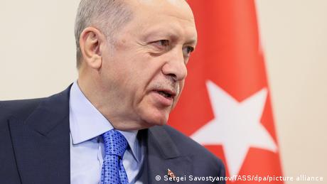 Инфлацията в Турция доближава 100 а политическата несигурност плаши много