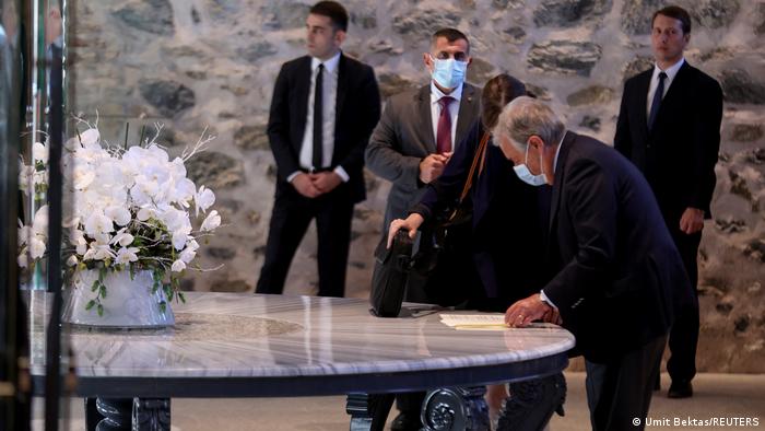 UN cheif Antonio Guterres signing the grain deal in Istanbul