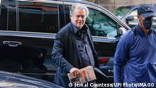  Steve Bannon, former adviser to Donald Trump, arrives at U.S. Federal Court on day three of his Contempt of Congress trial in Washington, DC on Friday,.July 22, 2022. The trial concludes today with closing arguments and the jury s decision. PUBLICATIONxINxGERxSUIxAUTxHUNxONLY WAS20220722001 JemalxCountess