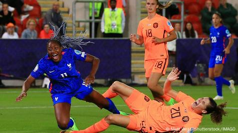 France Women 1-0 Netherlands Women: Eve Perisset spot kick in extra-time  sets up Germany semi-final, Football News