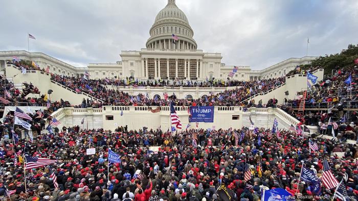 Asalto masivo al Capitolio en Washington el 6 de enero de 2021