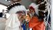 El papa Francisco besa la mano de un líder indígena en Maskwacis, en el sur de Edmonton, Canadá. El papa Francisco besa la mano de un líder indígena en Maskwacis, en el sur de Edmonton, Canadá.