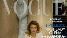 Без бижута и грим: Олена Зеленска на корицата на Vogue