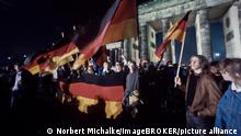 1989, Deutschland, DDR, BRD, Berliner Mauer Fall, Brandenburger Tor, Mauer-Fall, Wiedervereinigung 
