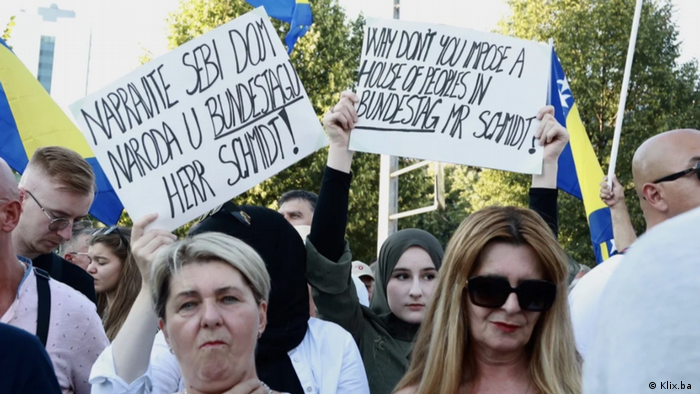 Protiv najavljenih izmjena Izbornog zakona BiH su u protekla tri dana u Sarajevu održani protesti građana.