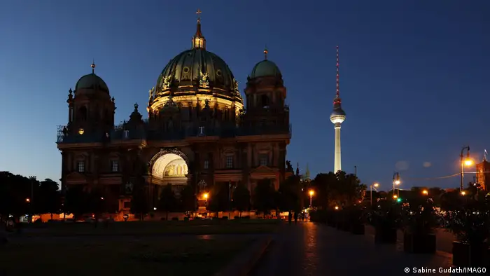 Deutschland Berlin | Sehenswürdigkeiten werden nicht angestrahlt