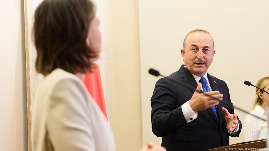 Zategnuta atmosfera: ministarka spoljnih poslova Nemačke Analena Berbok otvoreno je govorila o stanju ljudskih prava u Turskoj na sastanku sa svojim turskim kolegom Mevlutom Čavušogluom u julu 2022.
