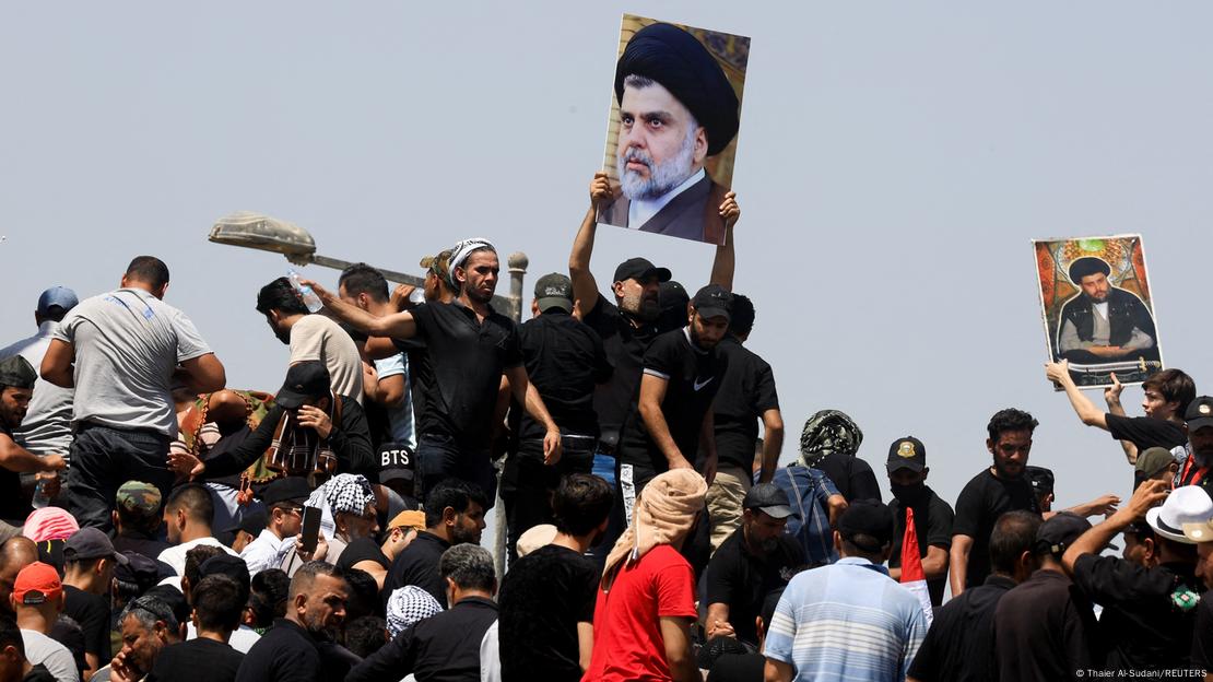 Irak’ta Sadr yanlıları yine meclisi bastı
