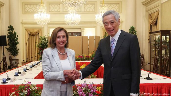 Nancy Pelosi y el primer ministro de Singapur, Lee Hsien Loong, discutieron sobre la guerra de Ucrania y el cambio climático en el ámbito internacional