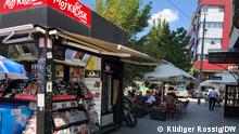 Kiosk & Café in Belgrad / Serbien, August 2022
(c) Rüdiger Rossig/DW
