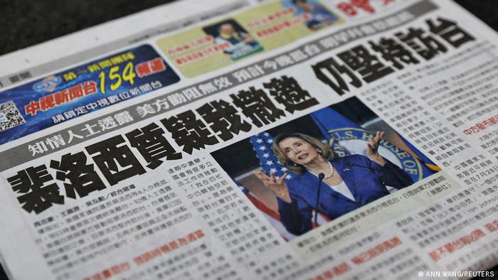 Taiwan Taipeh | Titelseite einer Zeitung zu Nancy Pelosi