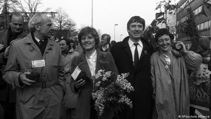 black and white photo of Gert Bastian, Petra Kelly, Otto Schily, and Marieluise Beck-Oberdorf on March 6, 1983