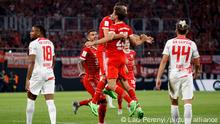 PAVARD Benjamin Team FC Bayern Muenchen jubelt nach seinem Tor mit MUELLER Thomas Spiel RB Leipzig - FC Bayern Muenchen Supercup Finale 2022 in Leipzig am 30.07. 2022 in der Redbull Arena in Leipzig DFL REGULATIONS PROHIBIT ANY USE OF PHOTOGRAPHS as IMAGE SEQUENCES and/or QUASI-VIDEO