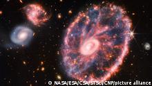 El telescopio James Webb revela misterios de la caprichosa galaxia Rueda de Carro