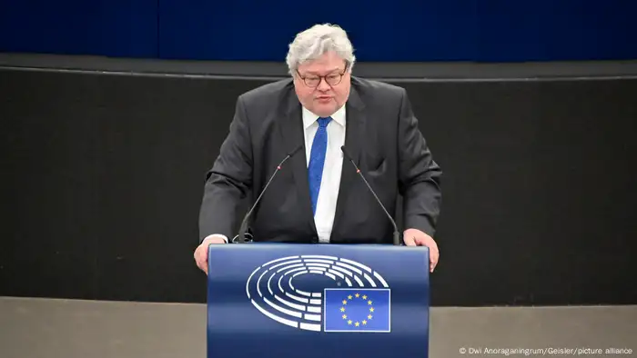 2022年4月5日比蒂科夫（Reinhard Bütikofer）於歐盟中國峰會上發表言論。