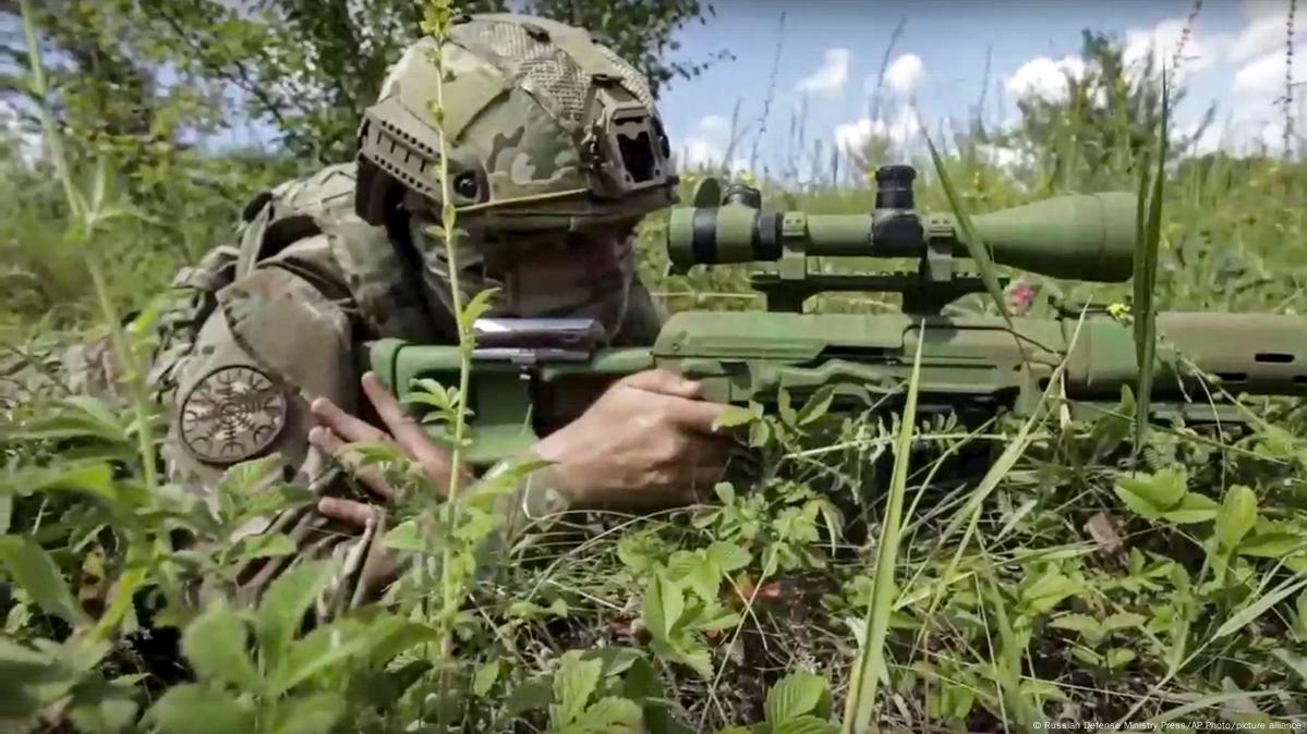 Ucrânia desafia internautas a encontrarem snipers camuflados