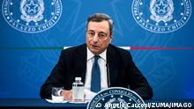  August 4, 2022, ROME, Italia: Italian Prime Minister Mario Draghi during a press conference at the end of the Council of Ministers at Chigi Palace in Rome, Italy, 04 August 2022..ANSA/ANGELO CARCONI ROME Italia - ZUMAa110 20220804_zaf_a110_025 Copyright: xAngeloxCarconix