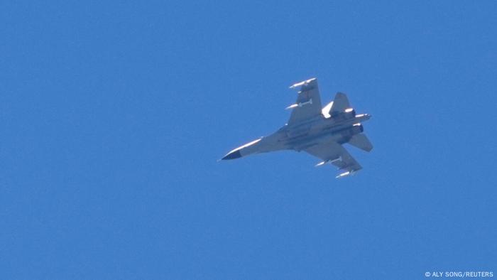 China | PLA Kampfjet über Pingtan China | PLA Kampfjet über Pingtan