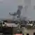 تصاعد الدخان من قطاع غزة بعد ضربات إسرائيلية (06.08.2022)