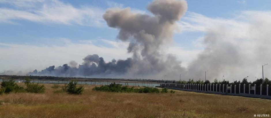 Krim Rauch über Luftwaffenstützpunkt Novofedorivka 