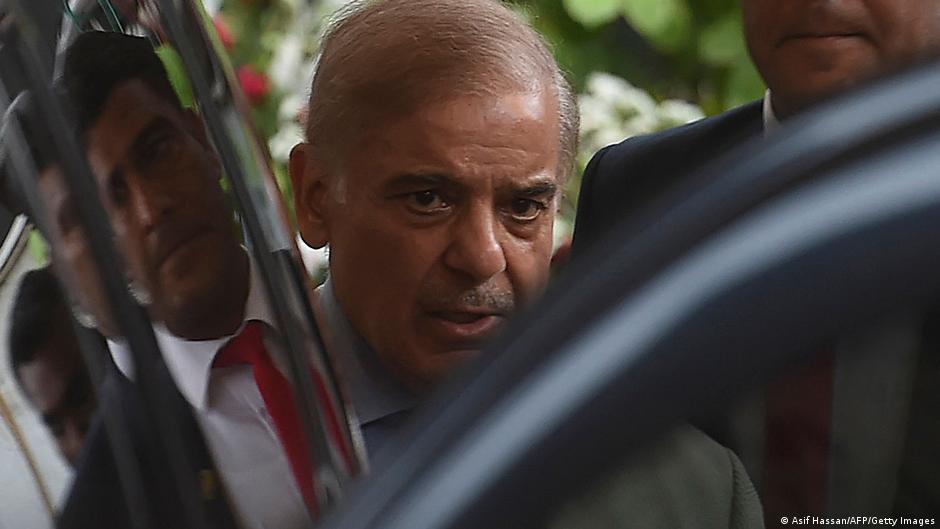 Pakistan: How audio leaks are discrediting politicians