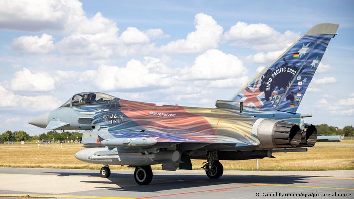 Deutschland | Eurofighter starten zu Manöver nach Australien